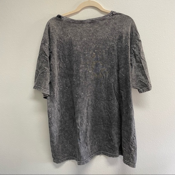 Zutter Cowboys & Country Music Distressed Wash Oversized Graphic Tee - Picture 3 of 3